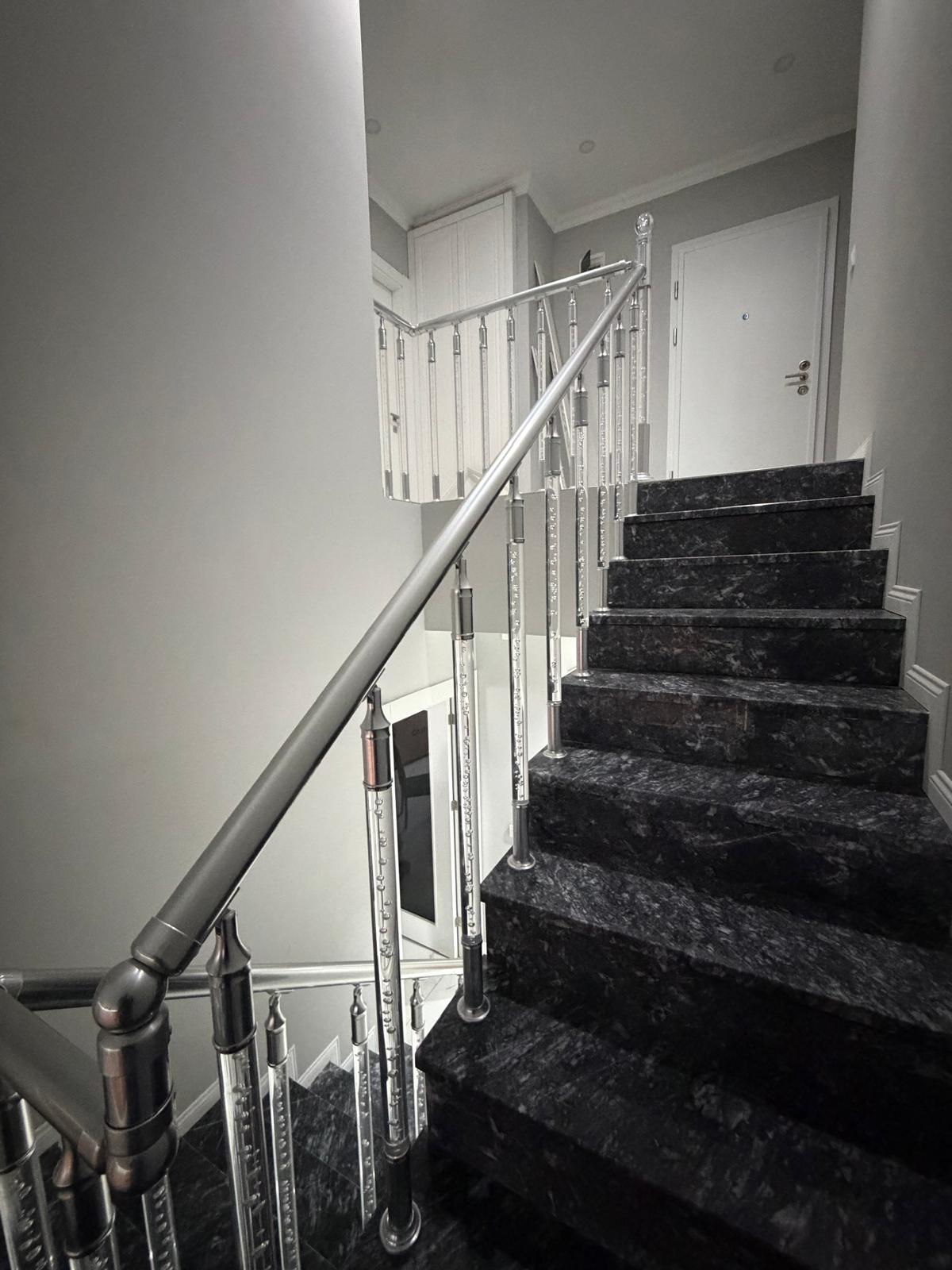 Merdiven pleksi korkuluk 15